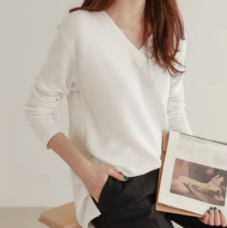 トップス デート Tシャツ シャツ カットソー 白シャツ 袖あり 長袖 かわいい 大人可愛い きれいめ シンプル カジュアル 大人 上品 おしゃれ お洒落 かっこいい レトロ 大人女子 こなれ感
