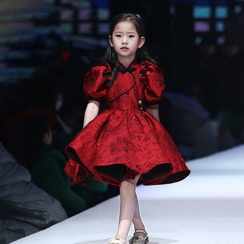 女の子のドレス2025歳の女の女の子の赤いお姫様のドレス子供の誕生日パーティー春と秋