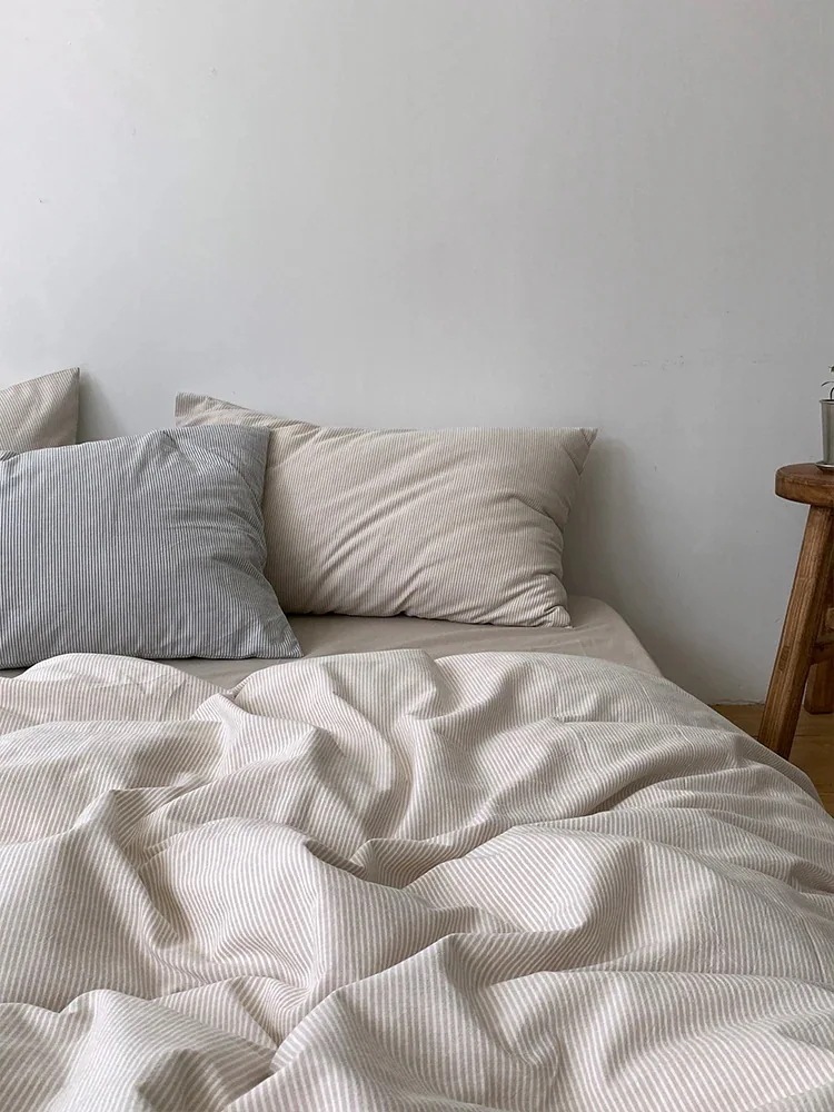 ストライプピュアコットンシーツ4点セットとウォッシュドコットン丸太寝具3点セット