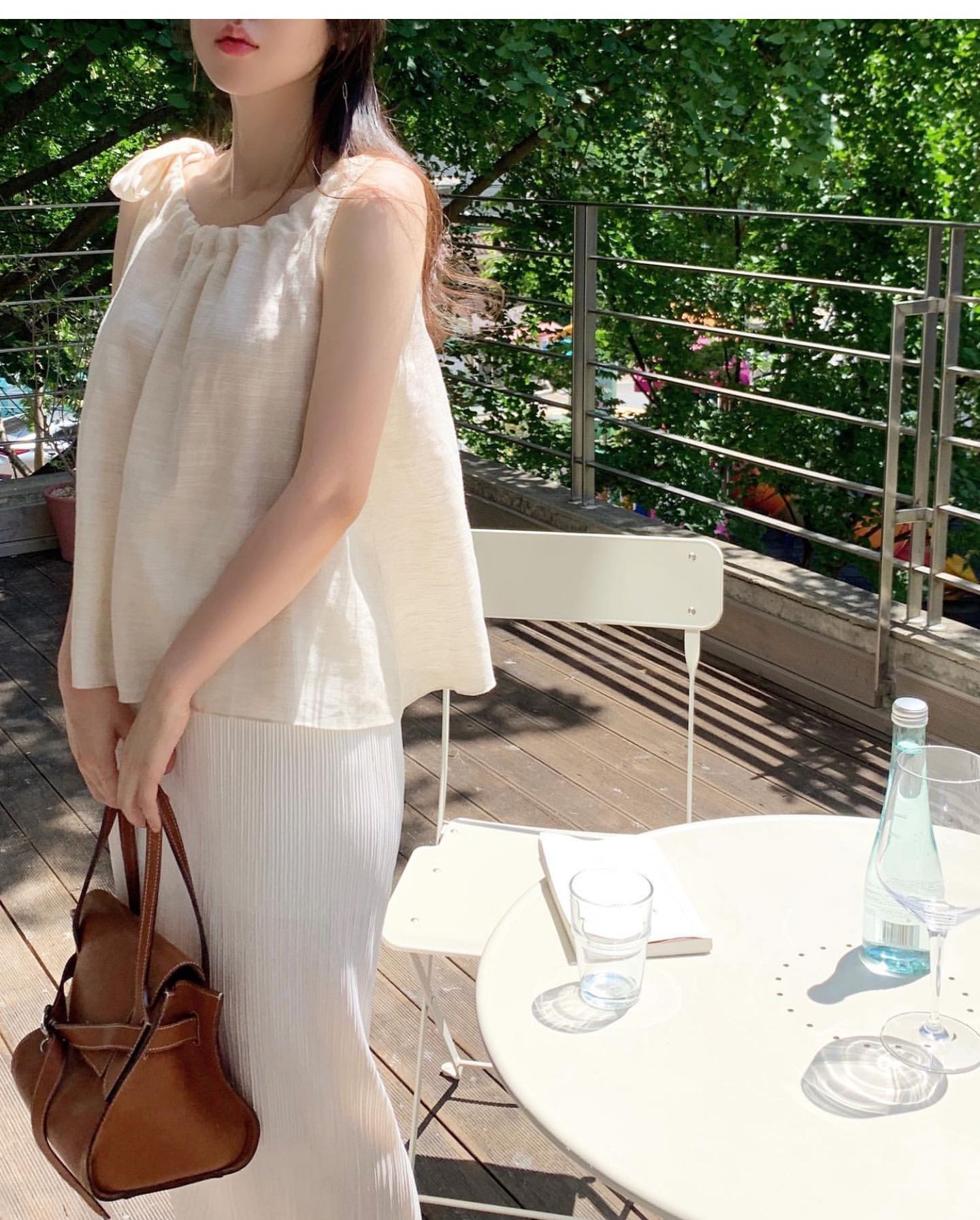 トップス プルオーバー 袖なし ノースリーブ ラウンドネック 襟なし ワイド リボン 肌見せ 薄手 かわいい 大人可愛い きれいめ シンプル カジュアル 大人 上品 おしゃれ お洒落 大人可愛い