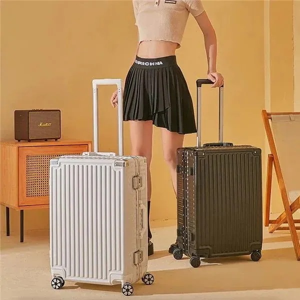 【急速出荷!】スーツケース機内持ち込み軽量アルミフレームSサイズSSサイズ小型おしゃれ短途旅行出張かわいいキャリーケース修学旅行ビジネス 6,760円