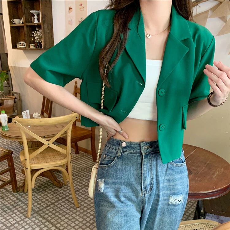 カラバリ Vネック ショート丈 半袖 ジャケット アウター 上着 ショート 袖あり 襟付き スリム 細身 ポケット 前開き かわいい 大人可愛い シンプル カジュアル 大人 おしゃれ お洒落 大人女子