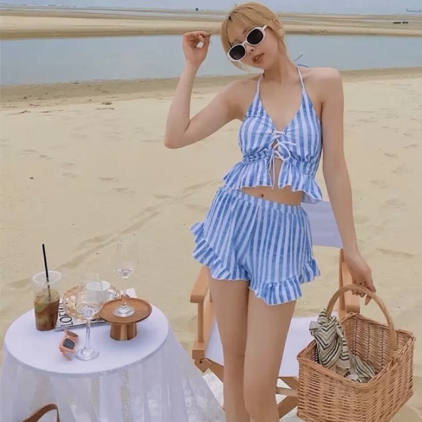 水着 ビキニ スイムウェア 紐ビキニ セクシービキニ 体系カバー水着 短パン ショーツ セパレート 紐 体系カバー フリル 胸元 谷間 谷間魅せ セット 上下セット かわいい 大人可愛い きれいめ セ