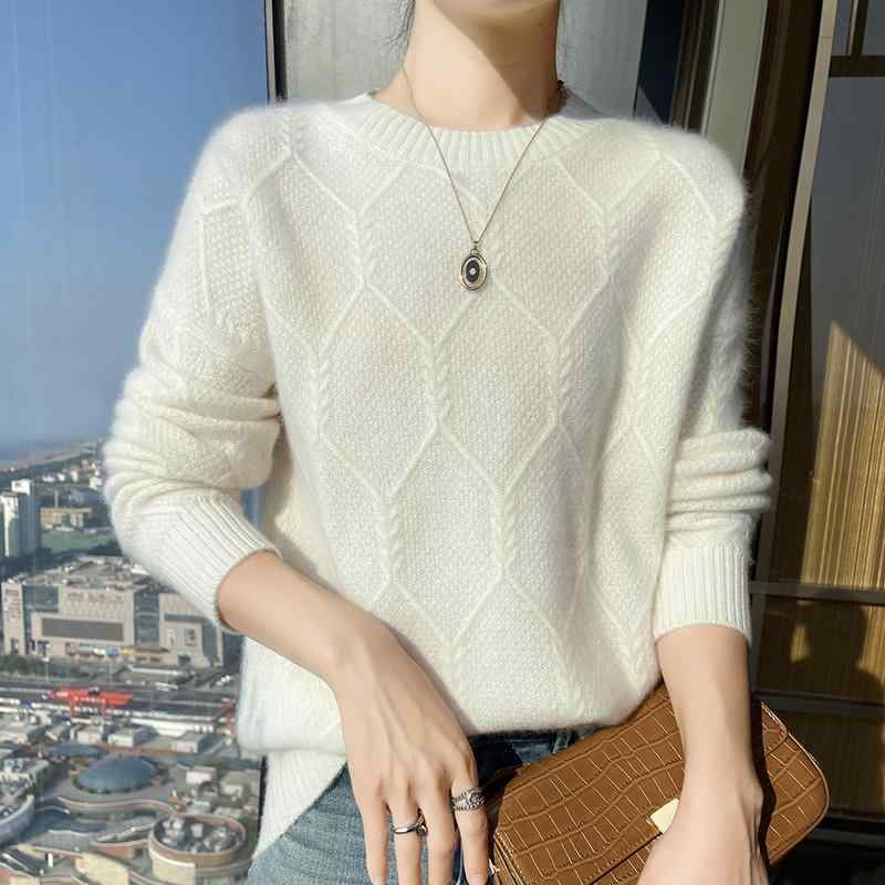 秋冬 コーデ レディース ファッション オシャレ 服 カワイイ シンプル 大人カワイイ 大きいサイズ ラウンドネック セーター 厚手 ソフト プルオーバー ニット