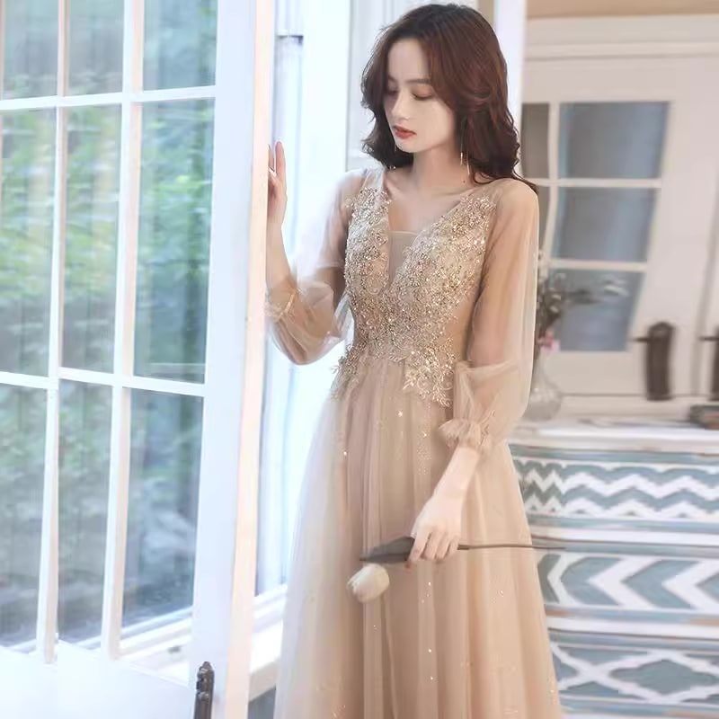 レディース ドレス パーティードレス ワンピース ミドル丈 ミディアム丈 Aライン スパンコール Vネック レース シアー 透け感 こなれ感 長袖 アイボリー くすみカラー 結婚式