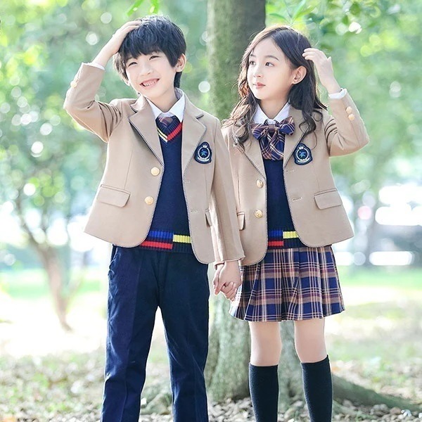 卒業式 スーツ 女の子 小学生 スーツ 冬服 学生服 子供制服 ユニフォーム 卒業式 入園 女の子 男の子 受験 小学校 中学生 キッズ通園 通学制服 卒園式 発表会 ベージュ 100 110 120