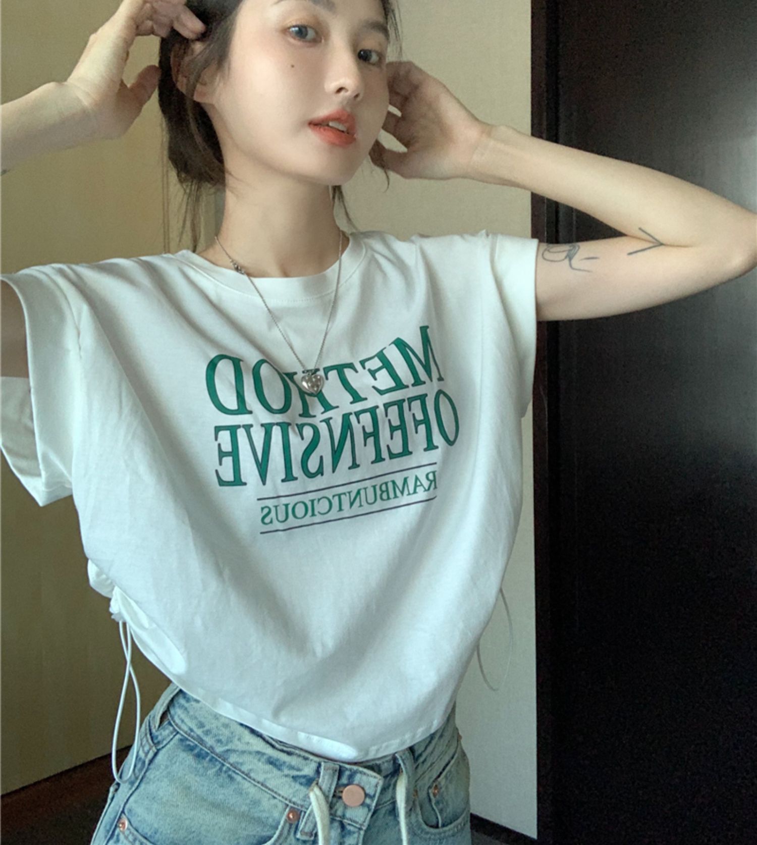 トップス Tシャツ 袖あり フレンチスリーブ ラウンドネック 大人可愛い シンプル カジュアル 大人 おしゃれ お洒落 かっこいい 大人女子 こなれ感 スポーティー 柄 プリント 春 夏 10代 4,710円