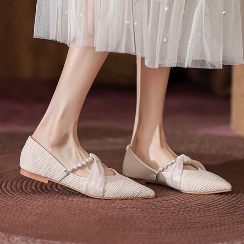 500円OFFクーポン パンプス ローヒール ぺたんこ 痛くない ポインテッドトゥ バレエシューズ ストラップ ビジュー リボン 歩きやすい 結婚式 パーティー ウェディング フラットシューズ 素足 7,089円