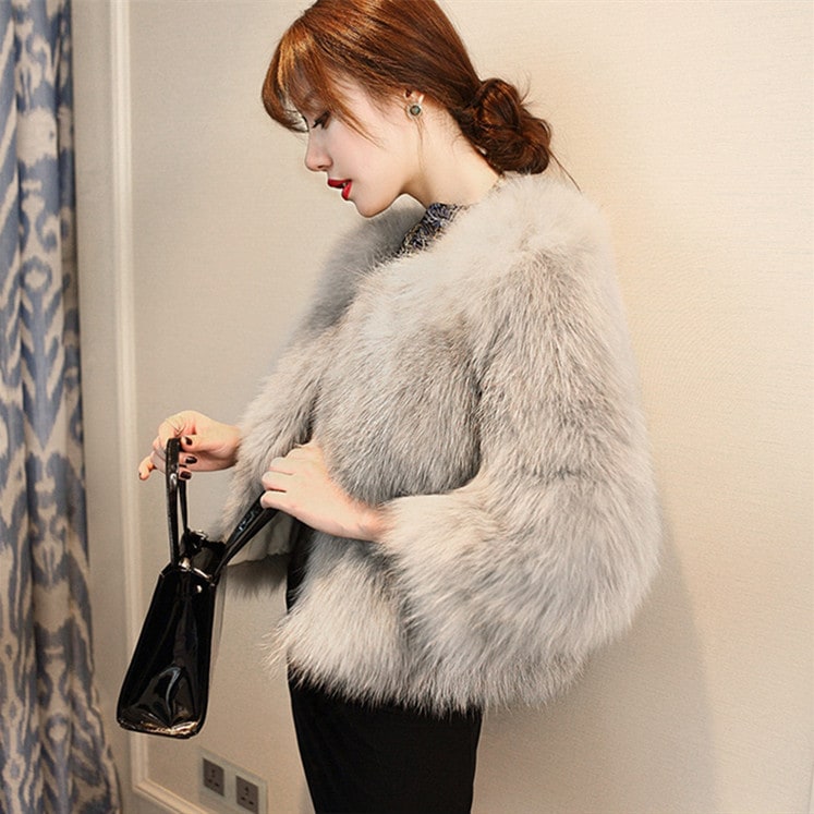 高級な質感 ファーコート フォックスファーコート レディース 冬 40代 新品 エコファーコートフェイクフォックス 毛皮コート ショット丈 モコモコ 暖かい ファージャケット