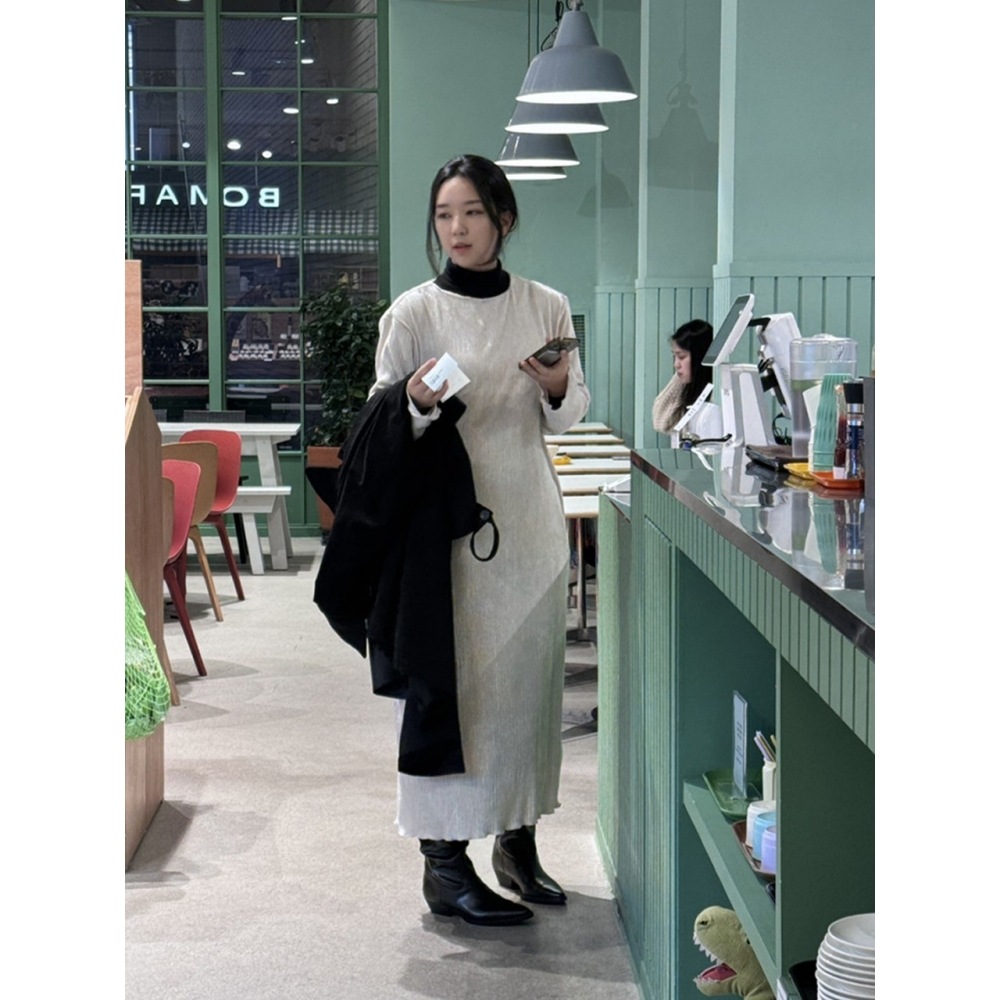 mer mer (2COLOR) FW ベルベットプリーツショルダーパッド入りドレスセットアップブラックベージュ