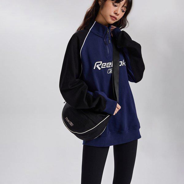 ハーフムーンナイロンクロスバッグ - ブラック REBA5FY10BK