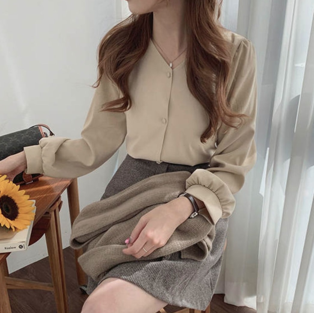 トップス デート シャツ ブラウス カットソー 袖あり 長袖 かわいい 大人可愛い きれいめ シンプル カジュアル 大人 上品 おしゃれ お洒落 主役級 存在感 春 秋 冬 オールシーズン 10代