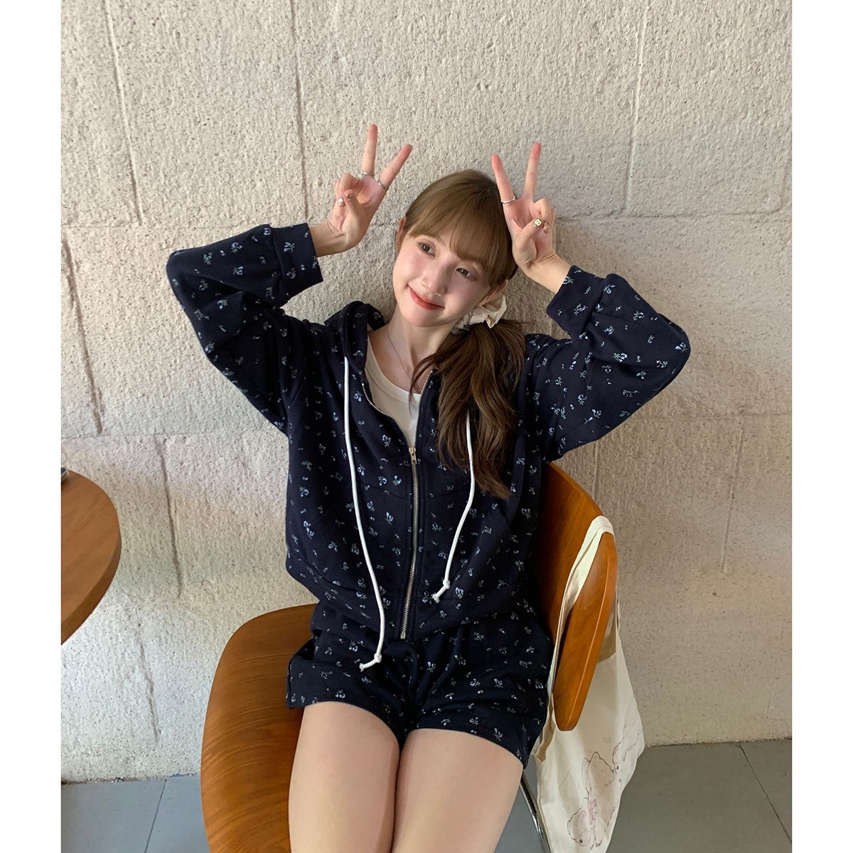 フード付きスウェットシャツショートパンツスーツ2024秋韓国カジュアルデザイン2点セット 7,622円