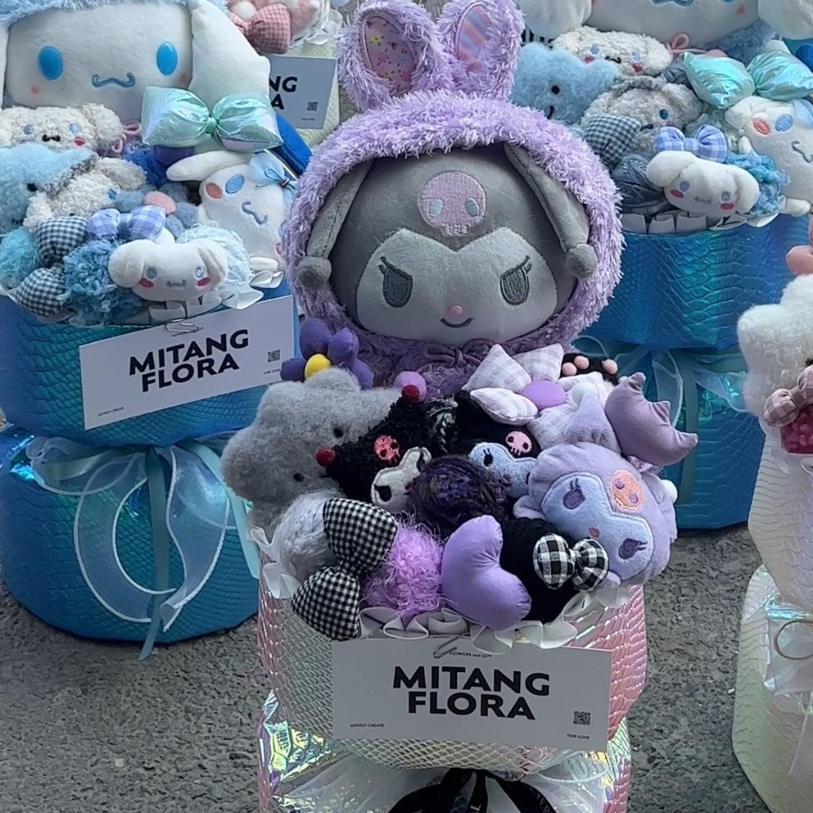 クロミ シナモンドッグ 三つ目人形 花束 かわいい 彼女 誕生日プレゼント 花屋 母の日