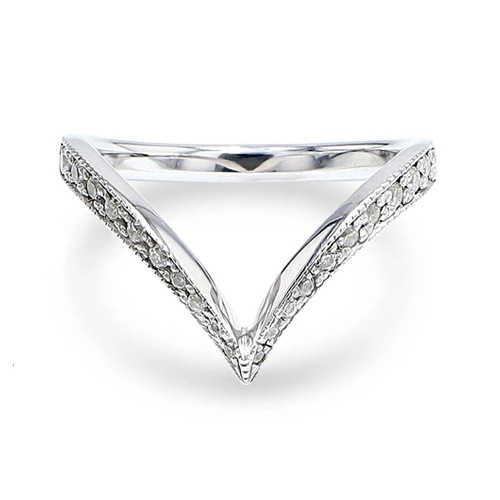 オーダーメイド　Vラインハーフエタニティ シルバーリング　プラチナ仕上げ キュービックジルコニア