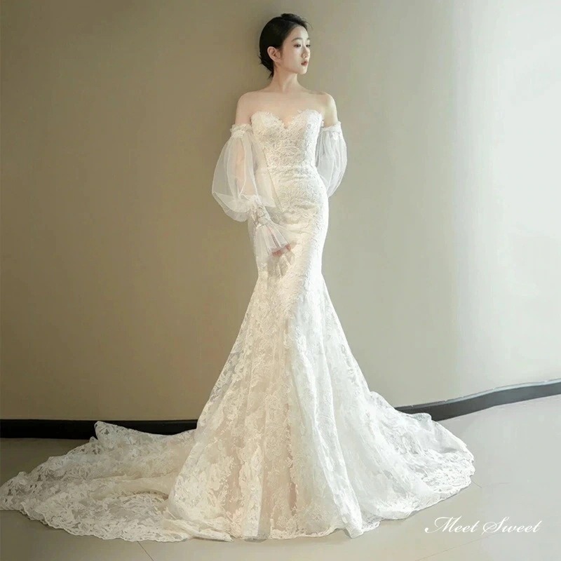 ウェディングドレス ウエディングドレス ロングドレス 二次会 結婚式 前撮り ブライダル 花嫁 オフショルダー 総レース 長袖 編み上げ ビスチェドレス 海外挙式 フォトウェディング オフホワイト w