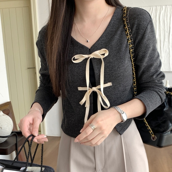 トップス カーディガン 袖あり 長袖 Vネック リボン 大人可愛い きれいめ 大人 上品 おしゃれ お洒落 ラブリー キュート ガーリー 春 秋 冬 2023 10代 20代 30代 レディース