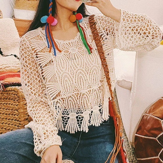 トップス ニットソー 白トップス ショート ショート丈 袖あり 長袖 ラウンドネック ストレート Aライン 刺繍 編み込み 透け感 アセテート 0 かわいい 大人可愛い シンプル カジュアル おしゃれ