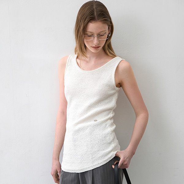 (T-7070)ESSENTIAL COLINE TIGHT SLEEVELESS KNIT 5,428円