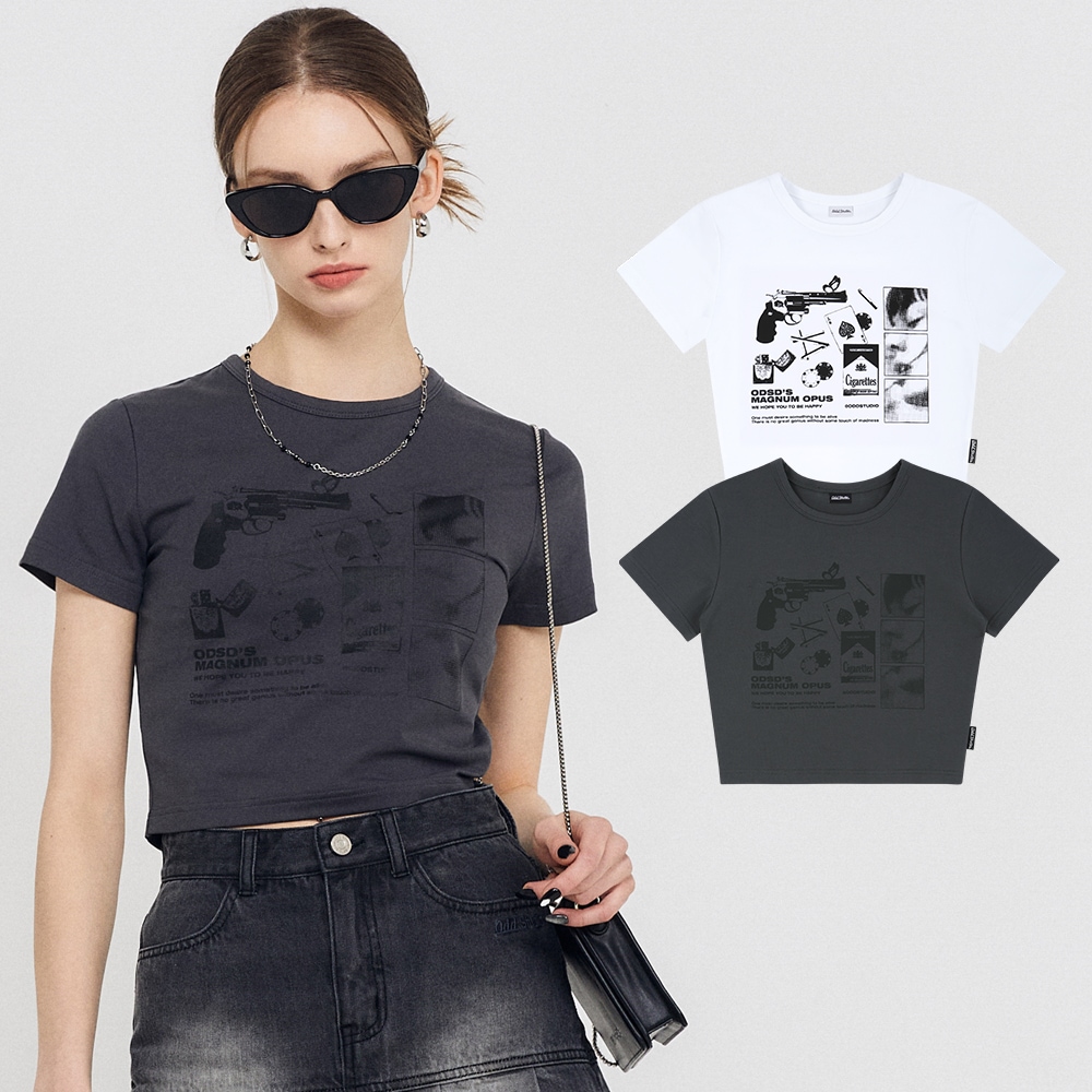 [ステッカーセット贈呈]コラージュ グラフィック クロップ Tシャツ - 2カラー