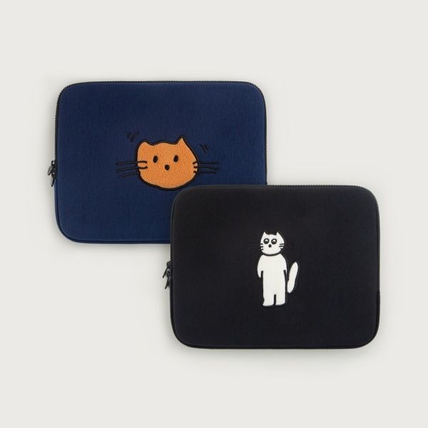 刺繍 ノートパソコンポーチ 偶然猫 (アイ ブラック/15インチ