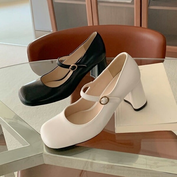 パンプス フロントストラップ オブリークトゥ レディース 黒 白 ブラック ホワイト