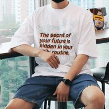 WASシークレット胸プリント半袖Tシャツ