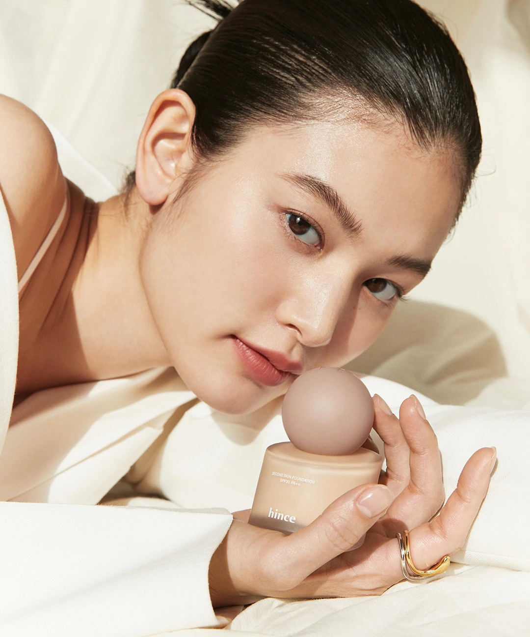 セカンド スキン ファンデーション