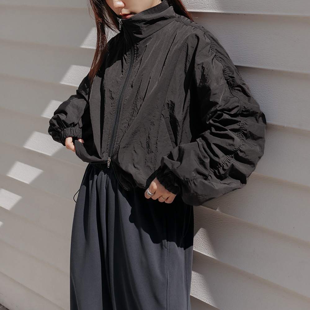 ポーツナイロンハイネックシャーリングジャンパー