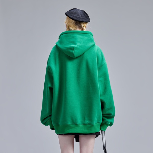 キャンディグリーンの厚みのあるルーズフード付きスウェットシャツ
