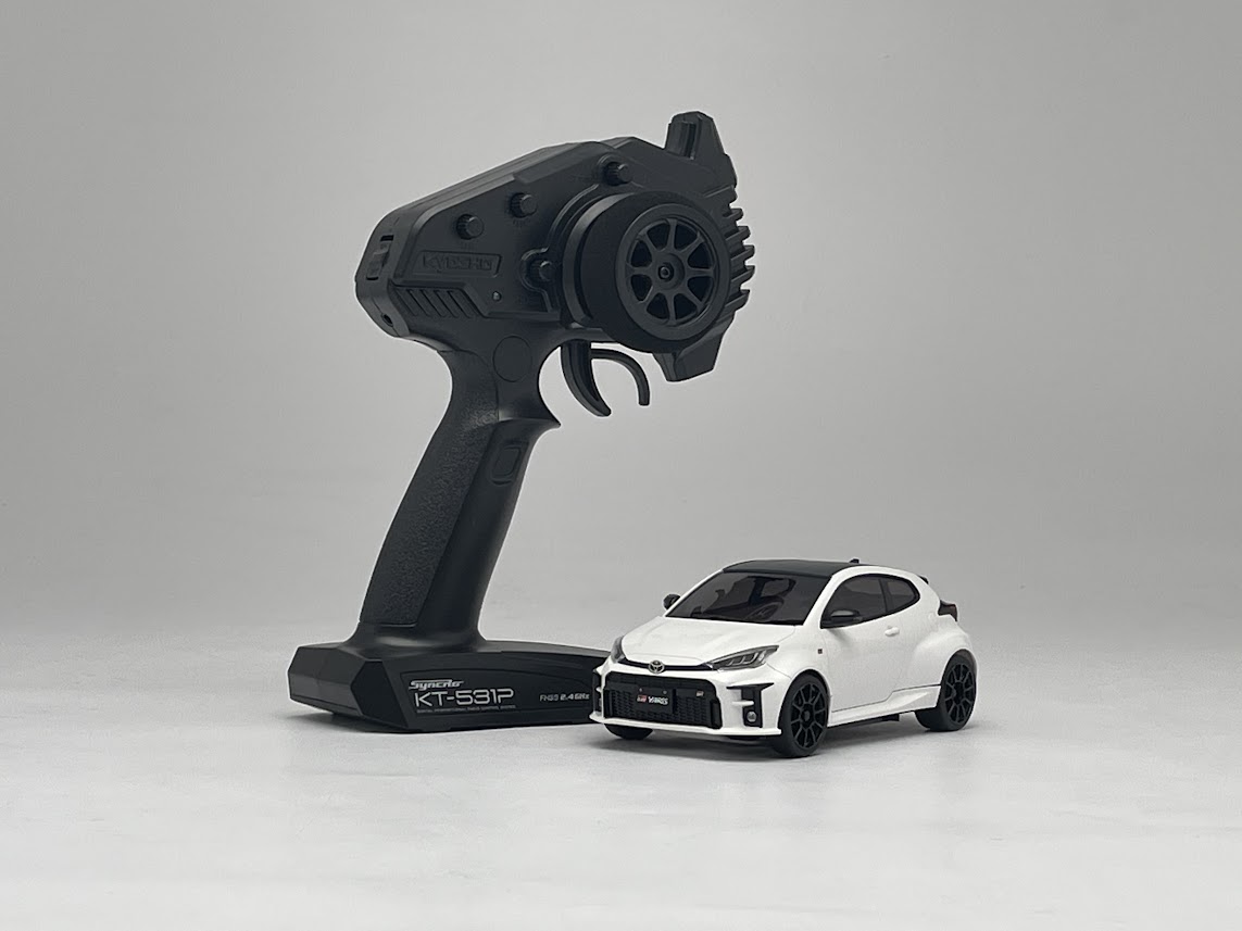京商 ミニッツRWD(MR-04HM) レディセット トヨタ GRヤリス プラチナホワイトパールマイカ LED/ジャイロユニット付(東海模型限定モデル)【32360PW-T】 ラジコン KC 3236