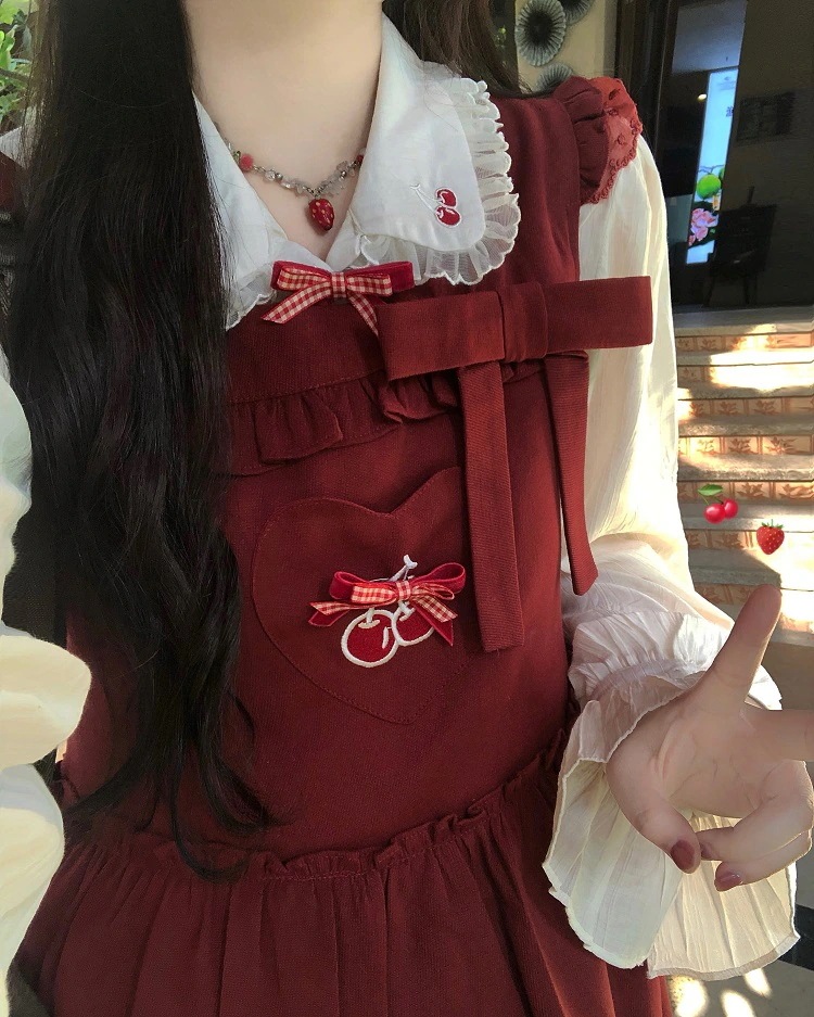 コスプレドレスワンピース「チェリー初恋」刺繍赤サスペンダースカート+ドールカラーシャツ