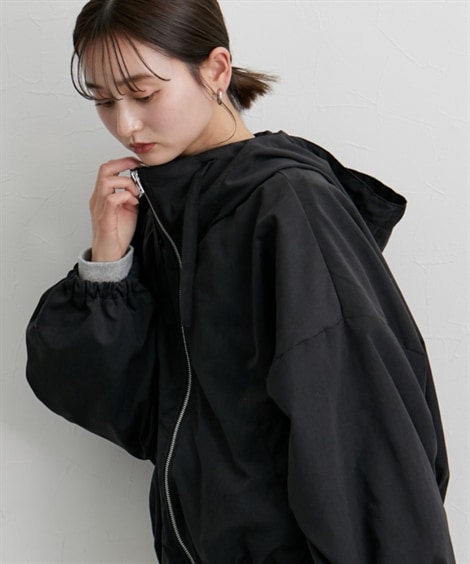 ジャンパー・ブルゾン フード付ショートマウンパ