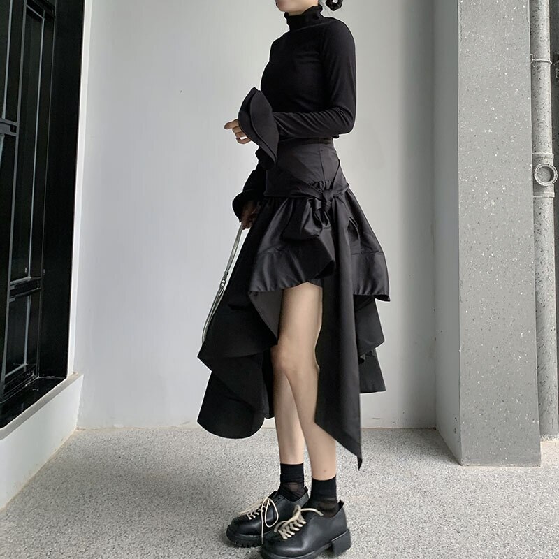 スカート レディース 個性的 主役級 ミニ ロング フレア アシンメトリー 切り替え 上品 大人可愛い エキゾチック 無地 春 夏 秋 パーティー イベント お出かけ ブラック ボトムス