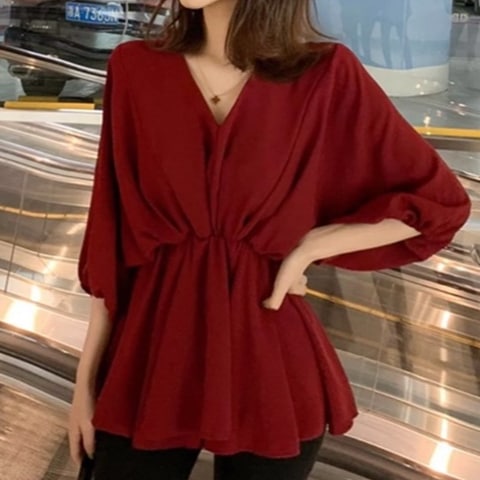 レディース トップス カットソー プルオーバー Tシャツ ミドル丈 半袖 5分袖 ボリューム袖 Vネック ペプラム フェミニン シフォン ウエストマーク かわいい 大人可愛い きれいめ シンプル