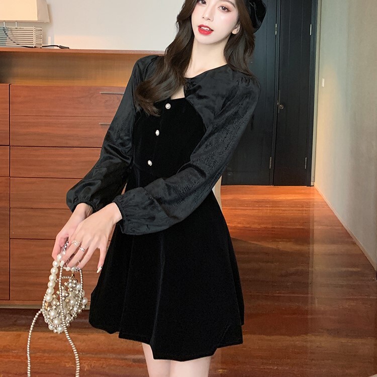 ワンピース ドレス ミニ丈 袖あり 長袖 ラウンドネック Aライン ハイウエスト 大人可愛い きれいめ 上品 おしゃれ レトロ キュート クール セクシー エレガント 主役級 無地 秋 冬 謝恩会