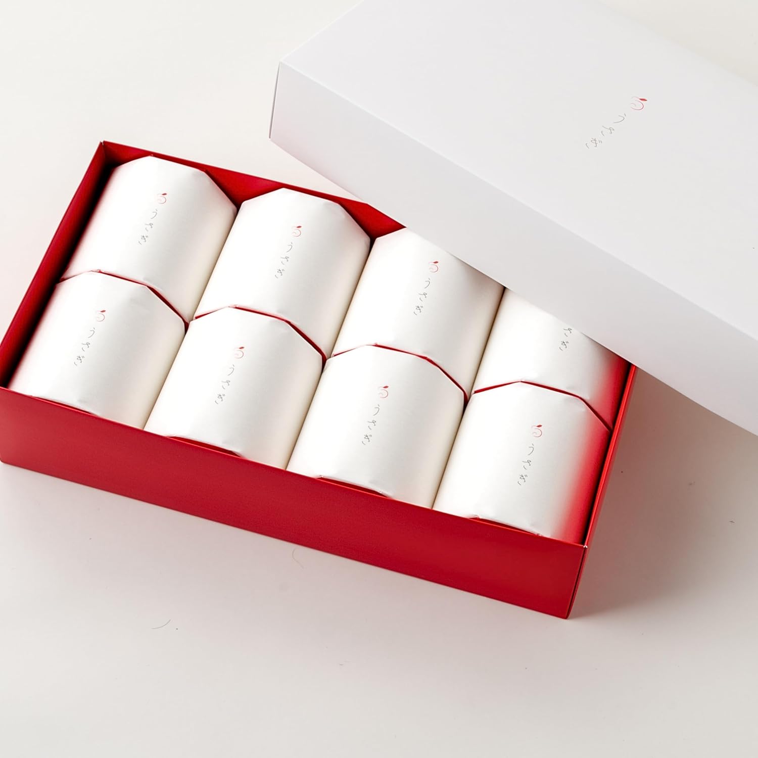 うさぎ８ロール化粧箱入り 有名芸能人も絶賛 高級トイレットペーパー【おもてなしギフト賞受賞】内祝 誕生日プレゼント
