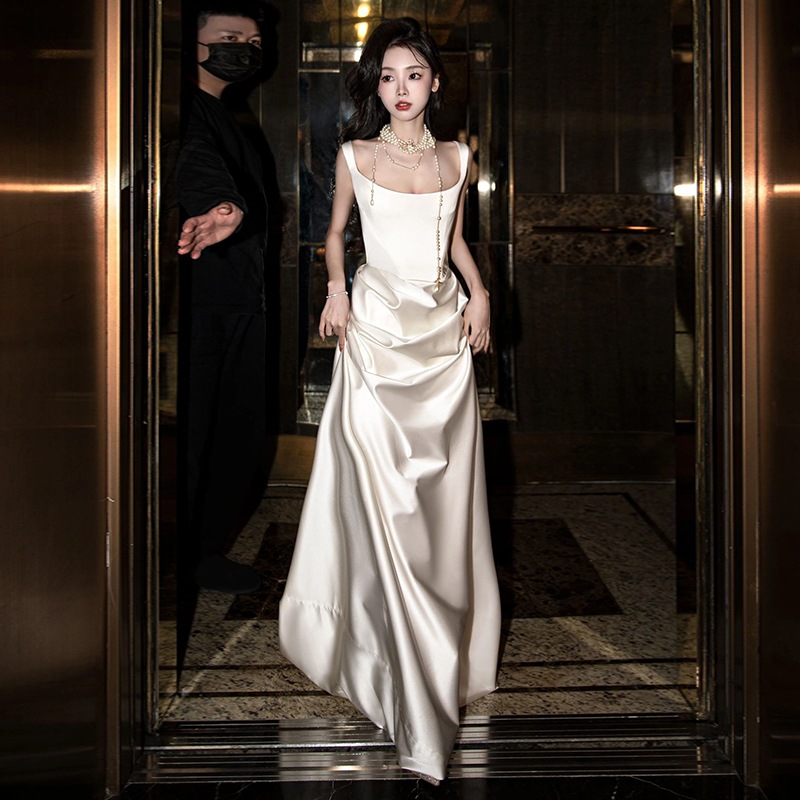 ドレス 衣装 イブニングドレス ロングドレス キャミソールドレス 光沢 切り替えデザイン フィッシュテール セミフレア ステージドレス 発表会 かわいい 大人可愛い きれいめ シンプル 上品 おしゃれ