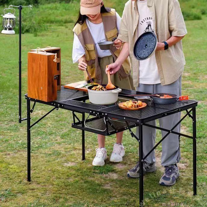 アウトドアテーブル メッシュBBQテーブル 折りたたみ軽量 焚火/バーベキューに 強い天板 キャンプ用 収納コンパクト 持ち運び簡単