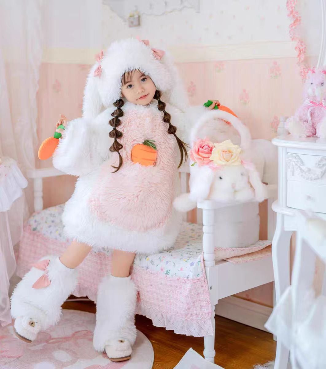 オリジナルデザインの子供服【うさぎちゃん】冬の女の子かわいい　もちもち可愛い　ウサギのキャラクター　ふわふわセット