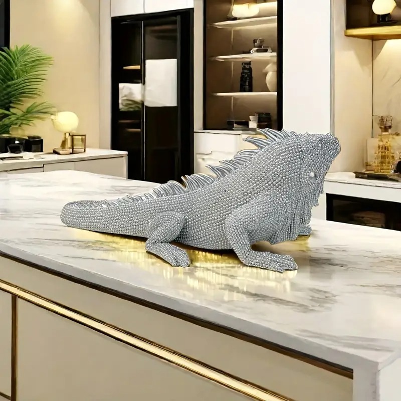 オブジェ 置物 オーナメント イグアナ キラキラ ラグジュアリー 上品 エレガント おしゃれ かわいい インテリア 装飾 飾り インテリア雑貨 玄関 リビング