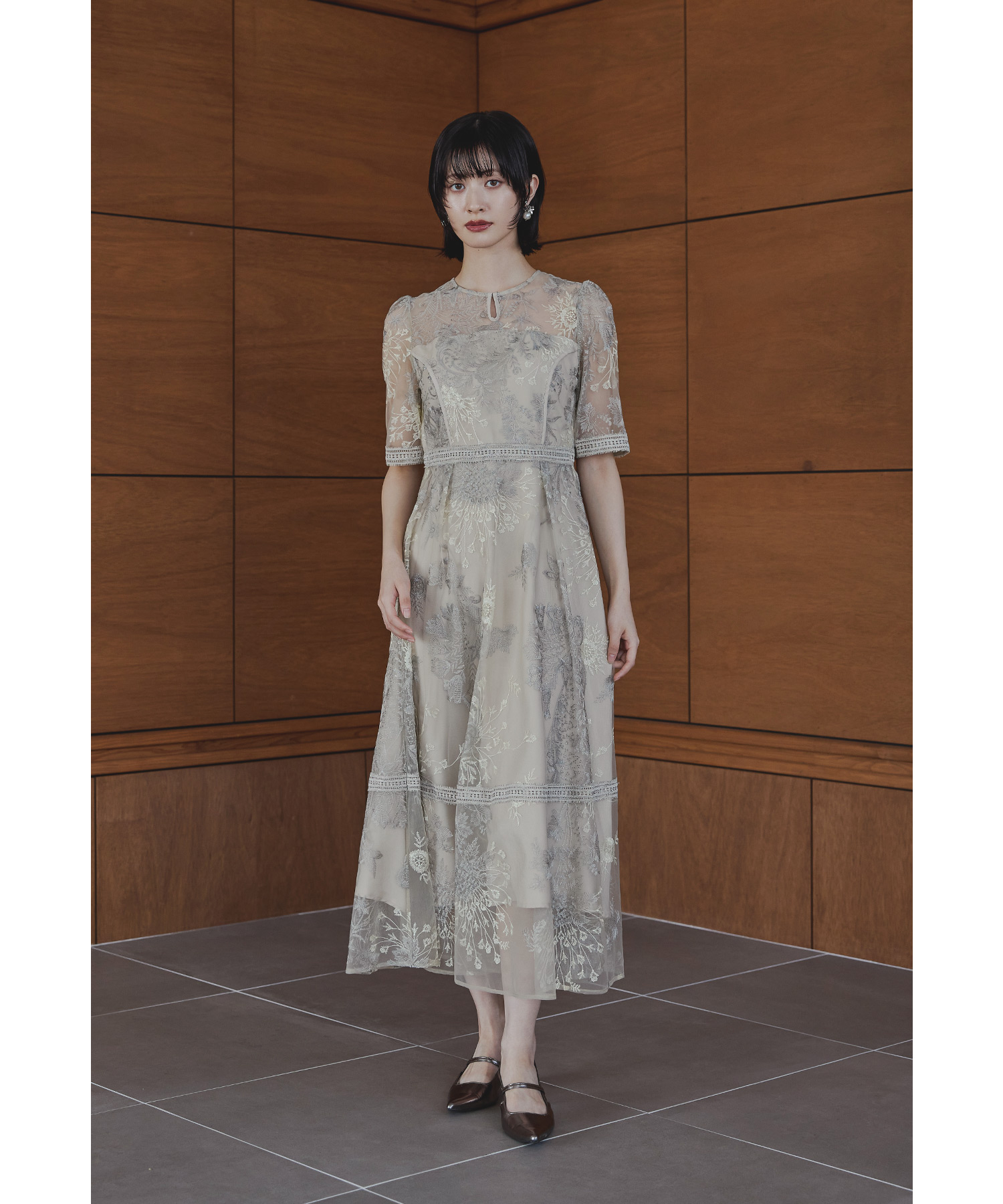フラワーレースフレアドレス パーティードレス 結婚式 ワンピース 花柄 ハシゴレース ラメ パイピング ロング丈 袖あり 半袖 お呼ばれ パーティー 二次会 披露宴 謝恩会 成人式 同窓会 卒業式