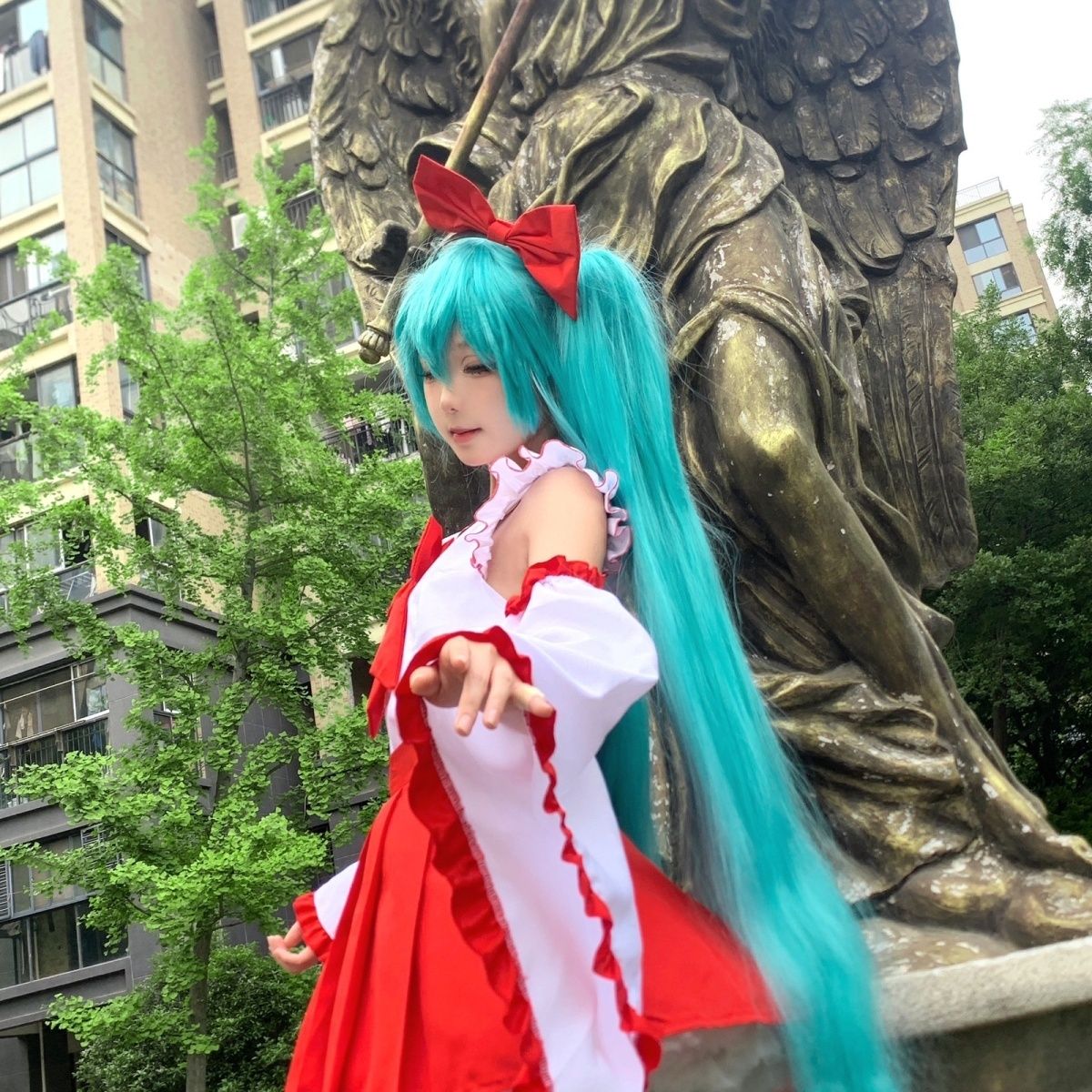 オリジナルの新商品初音宅舞巫女服コスプレ衣装大サイズ巫女服ハロウィーンショー服セパレート