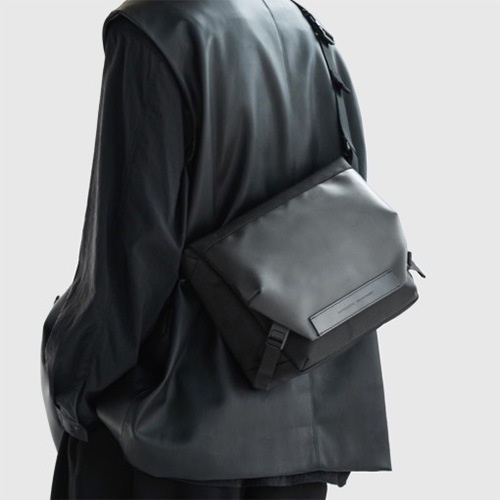 [マテマティック] ホーク C20 クロスバッグ メッセンジャーバッグ スリングバッグ メンズ iPad ショルダーバッグ x1個