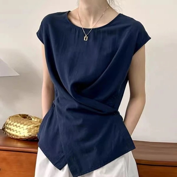 女性用ネイビーブルーのノーカラー半袖シャツ2025年夏の新作スタイル不規則なクロスボタンのベストオールドファッションスタイルのトップス