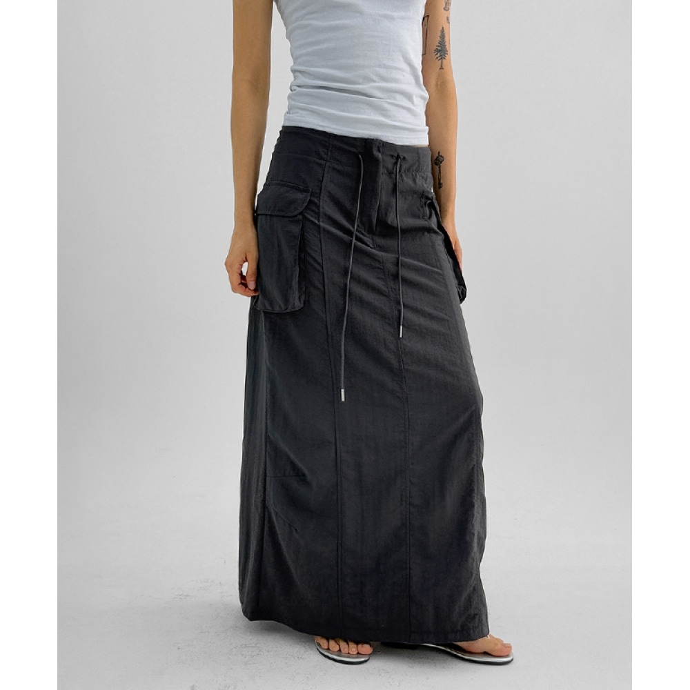 ブラックアップ Zenbaro ナイロンカーゴロングスカート 7,521円