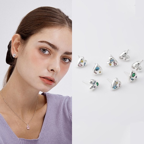 [韓国人気商品 人気ファッション] Vary Cubic Chips Heart Earring EC1924 セレブが愛するカスタムジュエリー ピアス カスタムジュエリー 大学生ファッション