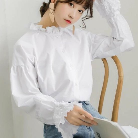 ブラウス レディース シャツ フリルブラウス スタンドカラー フリルネック ボリューム袖 長袖 デザインスリーブ フリルスリーブ レトロ クラシカル ホワイト かわいい きれいめ ガーリー おしゃれ