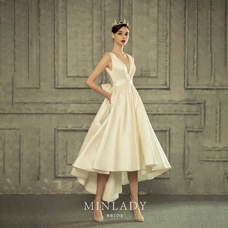 ウェディングドレス 二次会 花嫁 結婚式 披露宴 ミモレ丈ドレス チュールスカート 白ワンピース 前ミニ丈 vネック ブライダル 撮影 後撮り ワンピース 可愛い 白