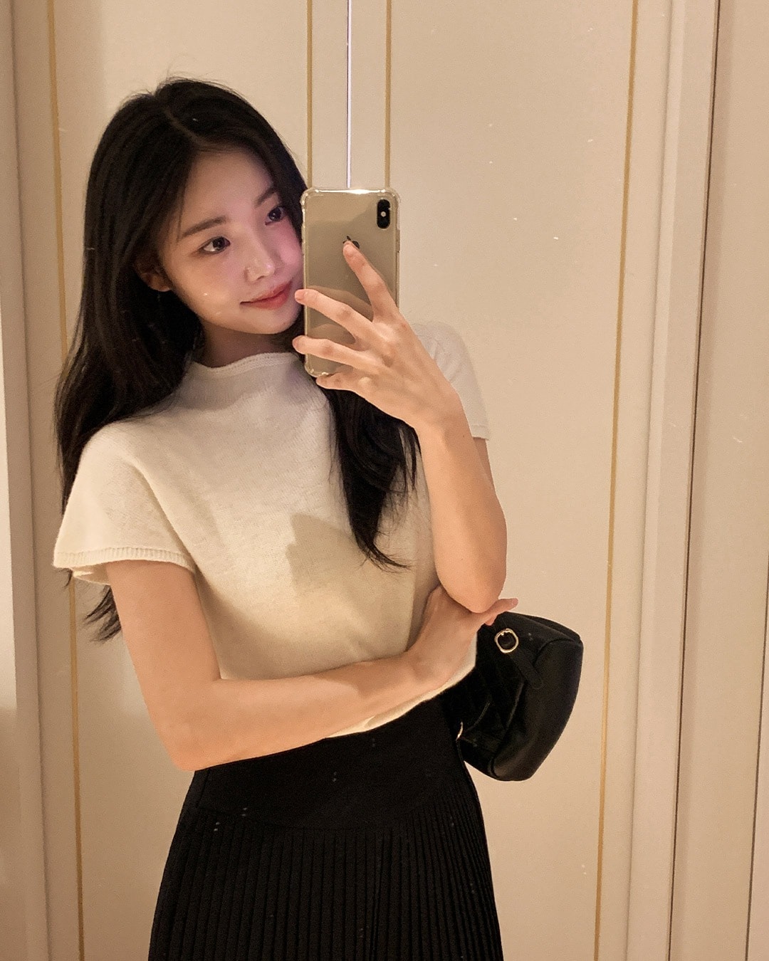 クンジーハーフネックニット韓国ファッション レディース